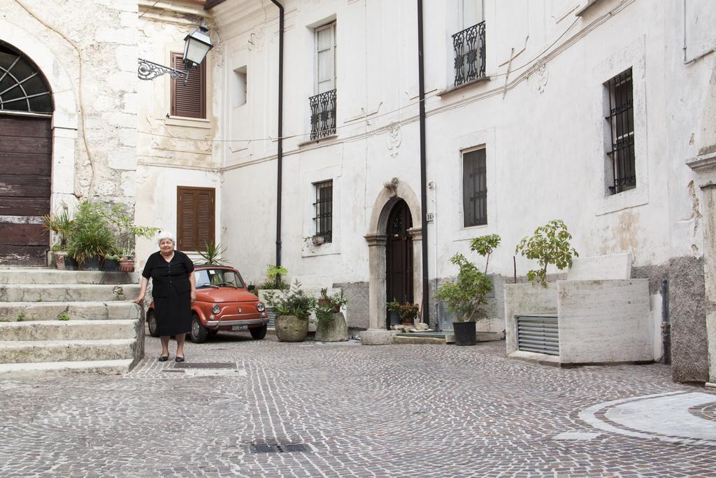 Вілла Palazzo Tronconi Arce Екстер'єр фото